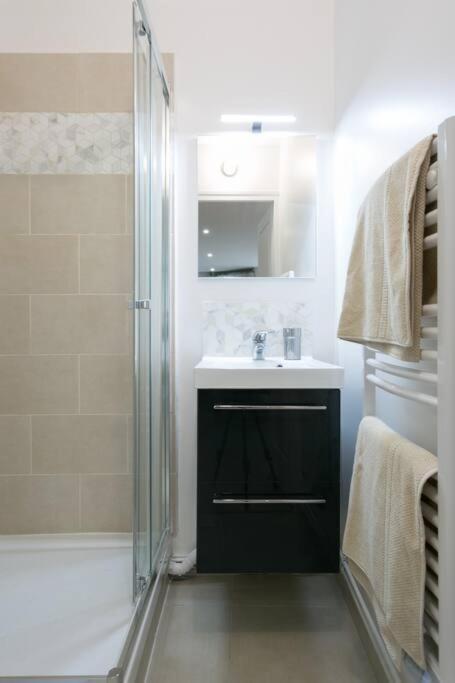 Rose, Appartement Confortable Proche Metro Montrouge Dış mekan fotoğraf